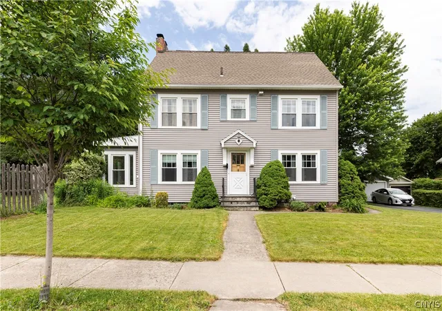 Homes for sale in Syracuse, NY | 822 Glenwood Ave, Syracuse, NY 13207 | MLS# S1689770