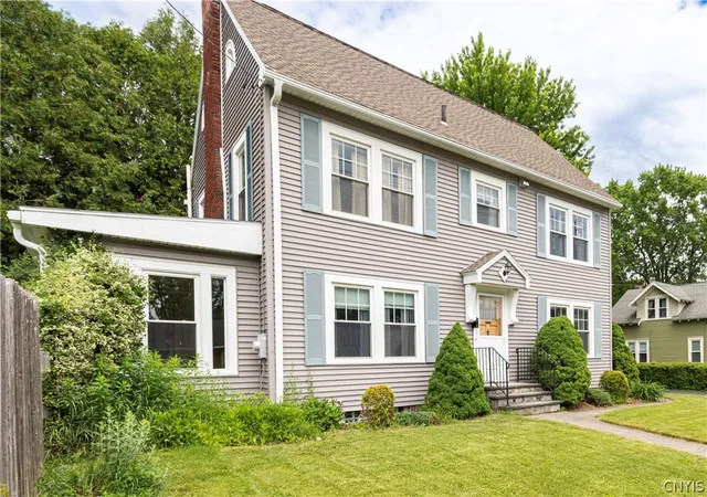 Homes for sale in Syracuse, NY | 822 Glenwood Ave, Syracuse, NY 13207 | MLS# S1689770