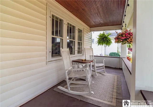 2nd image of 124 Hotchkiss St, Jamestown, NY 14701 | MLS# R1689608