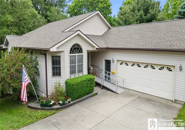 3rd image of 315 Chestnut St, Pomfret, NY 14063 | MLS# R1687057