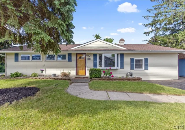 1st image of 901 7th North St, Salina, NY 13088 | MLS# S1689321
