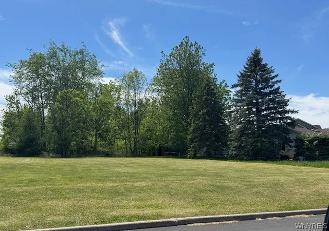 2nd image of 356 Continental Dr, Lockport, NY 14094 | MLS# B1669410