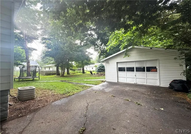 Homes for sale in Vernon, NY | 23 State St, Vernon, NY 13421 | MLS# S1689849