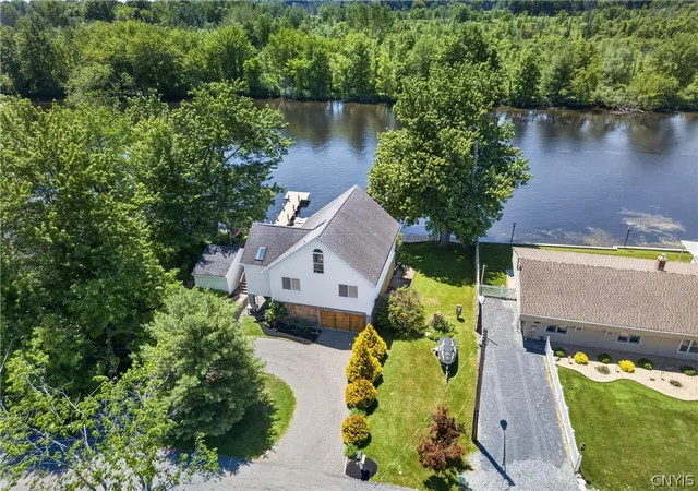 Homes for sale in Clay, NY | 3484 Horseshoe Island Rd, Clay, NY 13041 | MLS# S1689417
