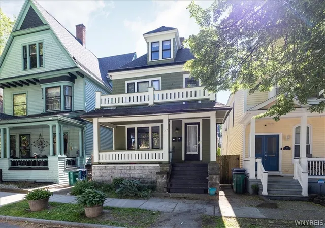1st image of 135 Park St, Buffalo, NY 14201 | MLS# B1689824