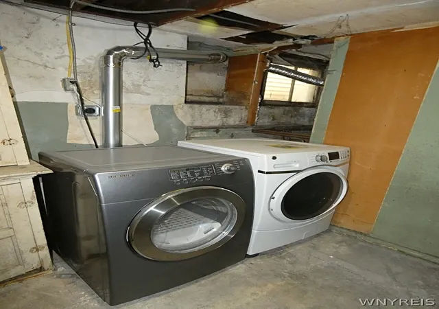 Listing Photo 2 - Condo for sale in building located at 135 Park St, Buffalo, NY 14201 - Unit #
