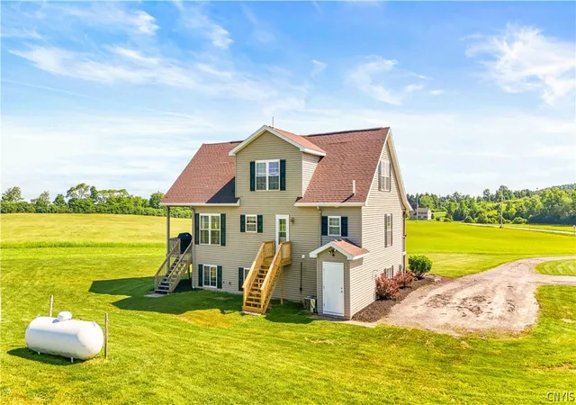 Photo 5 of Sale Pending at 6355 Sullivan Rd, Munnsville, NY 13409 | MLS# S1689790 | Listing updated on 2026-07-13