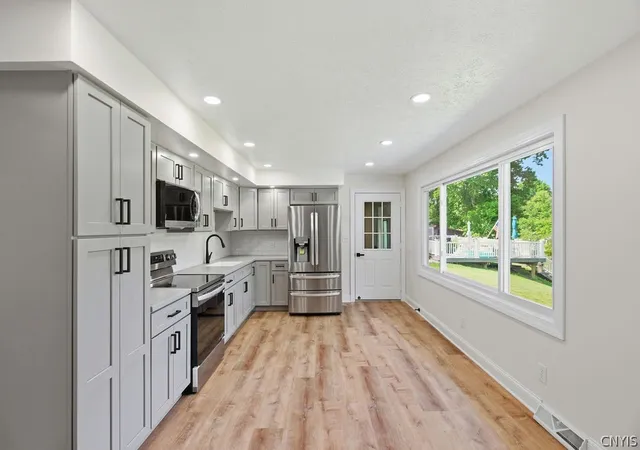 4th image of 7016 Guyder Rd, Lysander, NY 13112 | MLS# S1686477