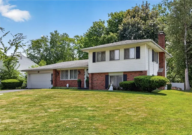 Homes for sale in Greece, NY | 60 Marble Dr, Greece, NY 14615 | MLS# R1689645