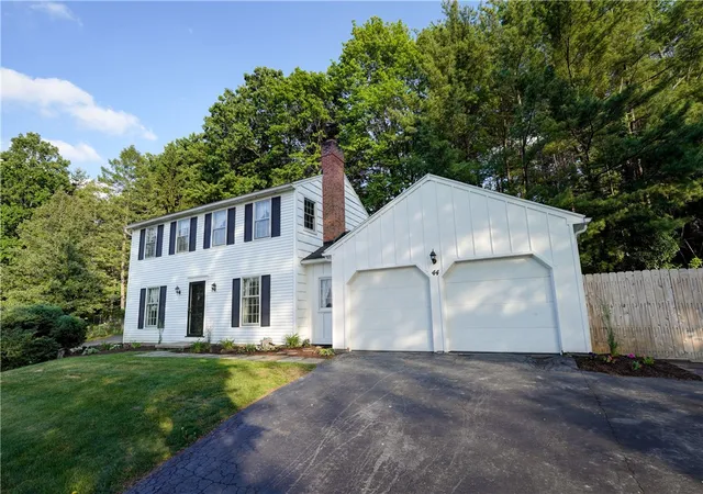 2nd image of 44 Kings Lacey, Fairport, NY 14450 | MLS# R1676946