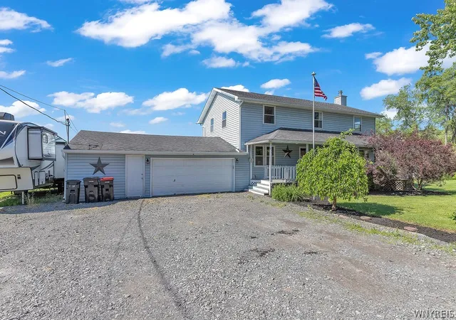 3rd image of 8801 Chestnut Ridge Rd, Royalton, NY 14067 | MLS# B1687715