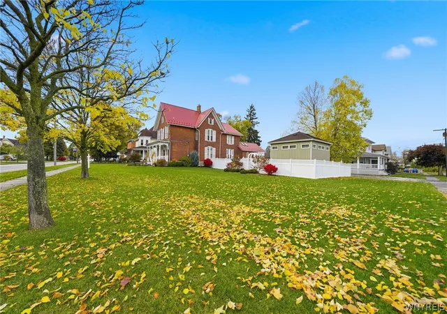 3rd image of 37 State St, Royalton, NY 14105 | MLS# B1689452
