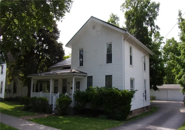 3rd image of 10 North St, Geneseo, NY 14454 | MLS# R1689718