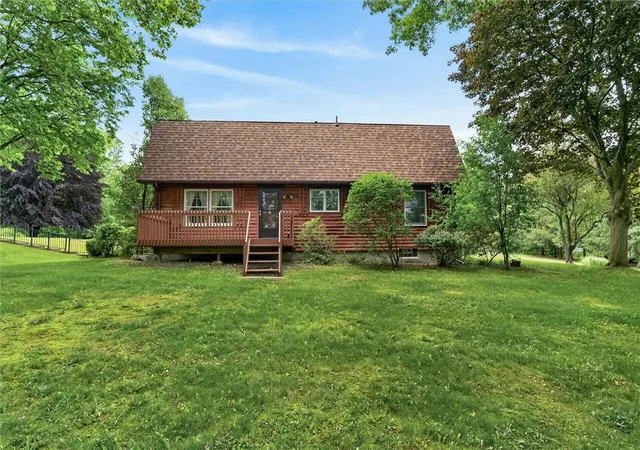 Homes for sale in Perinton, NY | 2203 Whitney Rd E, Perinton, NY 14450 | MLS# R1689140