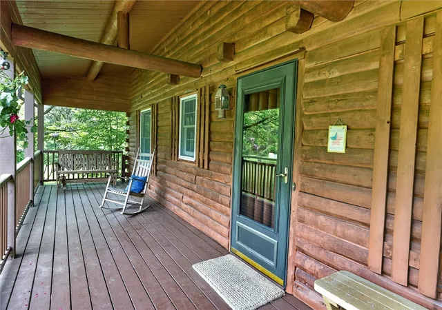 Homes for sale in Perinton, NY | 2203 Whitney Rd E, Perinton, NY 14450 | MLS# R1689140