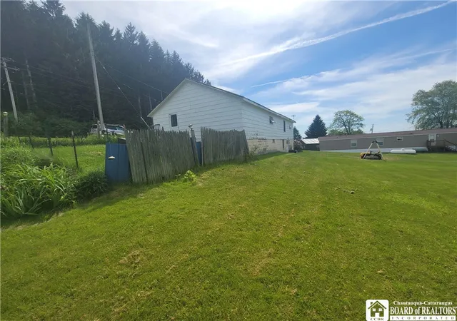 Photo 3 of Sale Pending at 12760 Bowen Rd, Randolph, NY 14772 | MLS# R1688961 | Listing updated on 2026-08-01