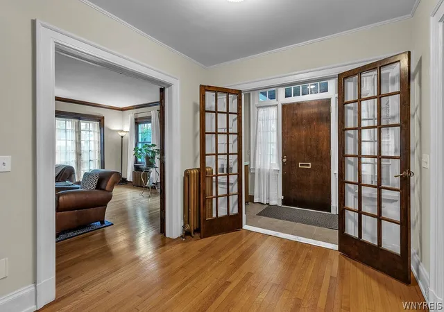 Photo 4 of Sale Pending at 264 Morris Ave, Buffalo, NY 14214 | MLS# B1689876 | Listing updated on 2026-07-23