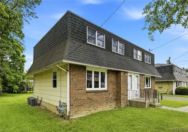 Homes for sale in Hamburg, NY | 4123 Bryant St, Hamburg, NY 14219 | MLS# B1689798