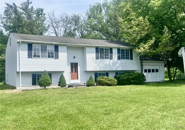 Photo 1 of Single family home for sale at 10 Greystone Dr, Dryden, NY 13053 | MLS# S1689979 | Listing updated on 2026-07-17