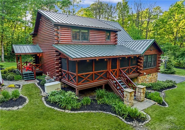 Homes for sale in Yorkshire, NY | 4535 Gooseneck Rd, Yorkshire, NY 14042 | MLS# B1687621