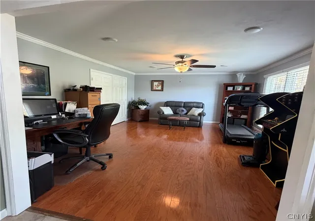 4th image of 9525 Woodlawn Dr, Brewerton, NY 13029 | MLS# S1690000
