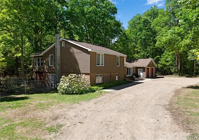 Homes for sale in Annsville, NY | 100 Sarah Dr, Annsville, NY 13471 | MLS# S1689905