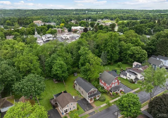 5th image of 20 Mulberry St, Clinton, NY 13323 | MLS# S1689984