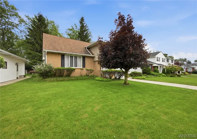 Homes for sale in West Seneca, NY | 169 Cranwood Dr, West Seneca, NY 14224 | MLS# B1689533
