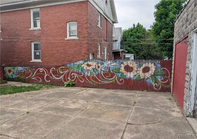 21st image of 752 Spruce Ave, Niagara Falls, NY 14301 | MLS# B1689534