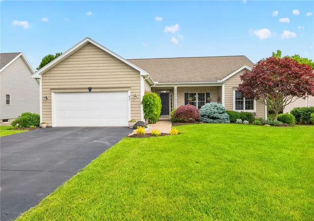 2nd image of 42 Peaceful Harbor Ln, Webster, NY 14580 | MLS# R1688879