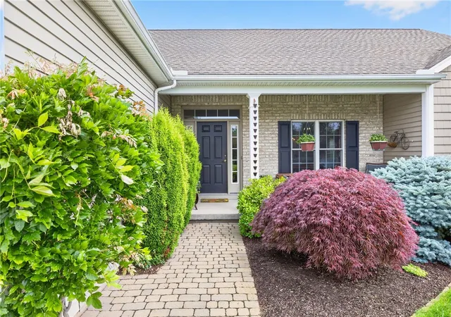 3rd image of 42 Peaceful Harbor Ln, Webster, NY 14580 | MLS# R1688879