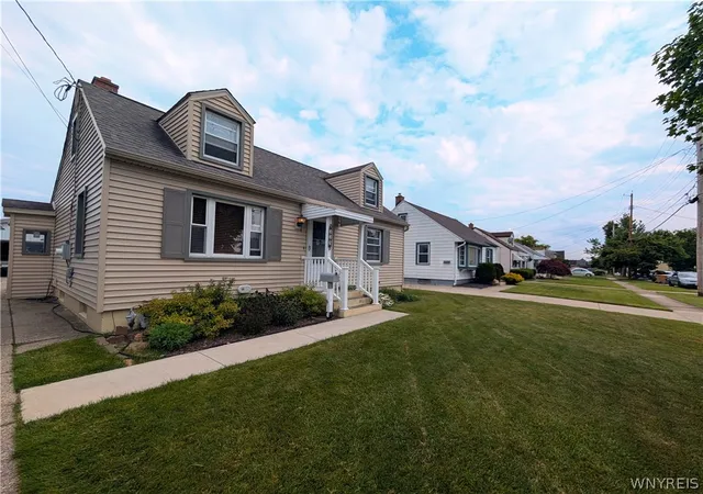 Homes for sale in Cheektowaga, NY | 223 Crisfield Ave, Cheektowaga, NY 14206 | MLS# B1684830