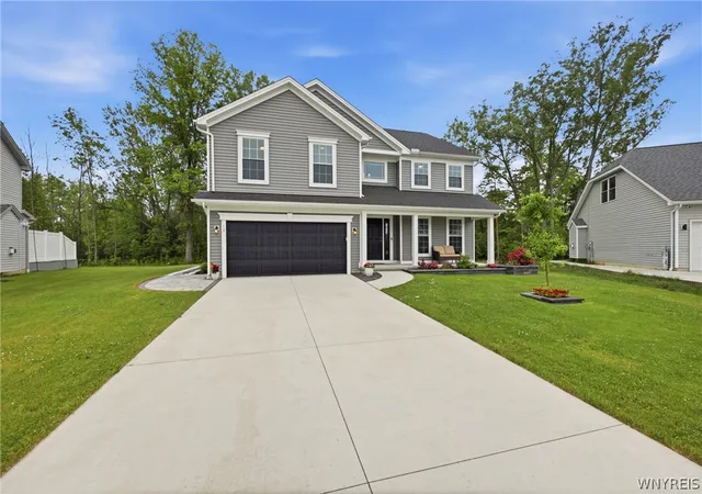 2nd image of 13 Canalview Ter, Buffalo, NY 14228 | MLS# B1688962
