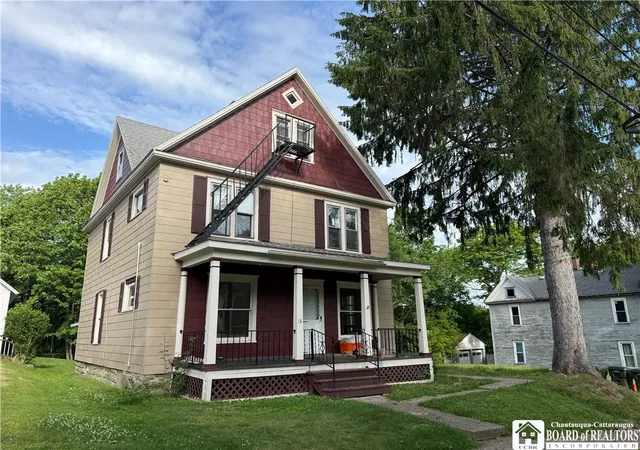 1st image of 18 Linwood Ave, Jamestown, NY 14701 | MLS# R1687164