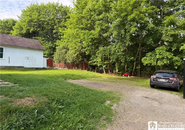 9th image of 18 Linwood Ave, Jamestown, NY 14701 | MLS# R1687164