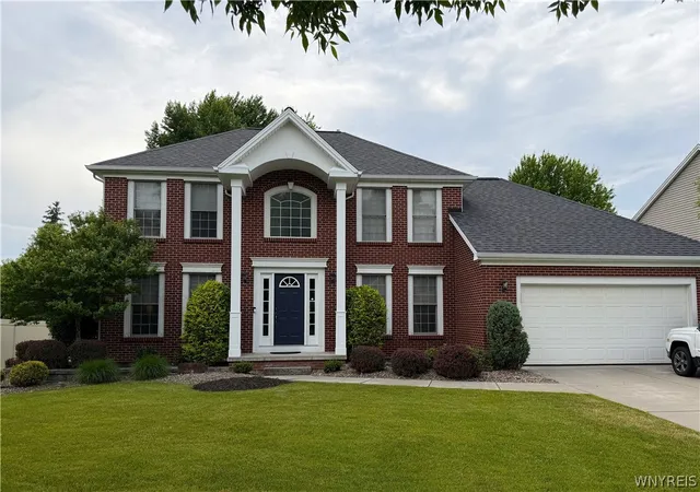1st image of 226 San Fernando Ln, East Amherst, NY 14051 | MLS# B1690114
