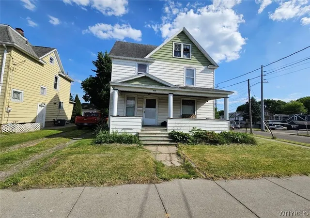 1st image of 900 North St, Union, NY 13760 | MLS# B1689914