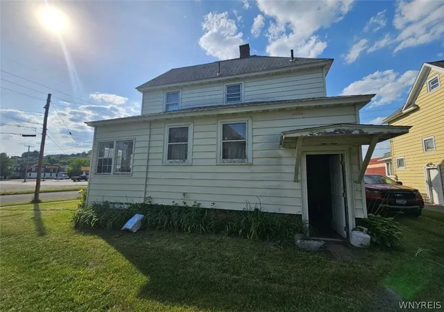3rd image of 900 North St, Union, NY 13760 | MLS# B1689914