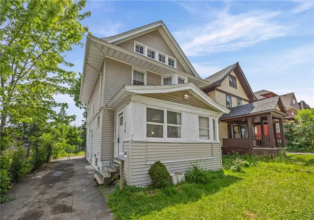3rd image of 379 Ridgeway Ave, Rochester, NY 14615 | MLS# R1689509