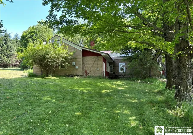 1st image of 11425 Sharp St, East Concord, NY 14055 | MLS# R1690030