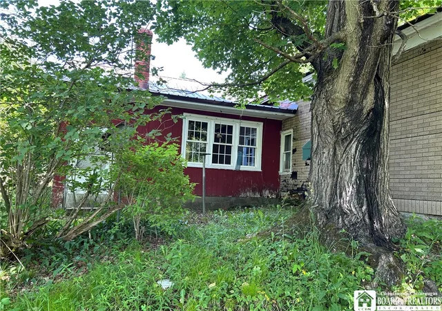 2nd image of 11425 Sharp St, East Concord, NY 14055 | MLS# R1690030