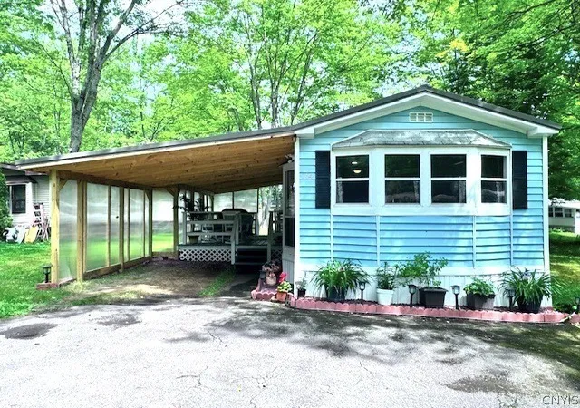 Homes for sale in Schuyler, NY | 254 Blossom Ln, Schuyler, NY 13502 | MLS# S1690102