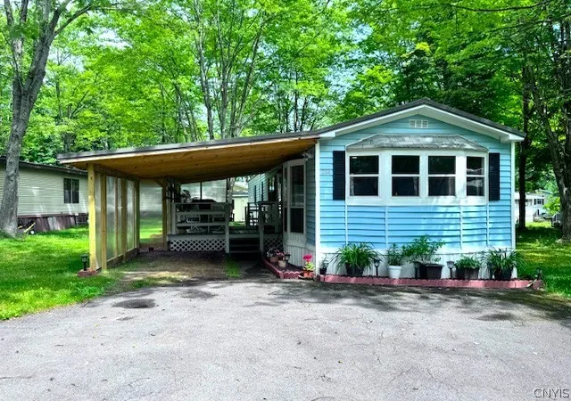 Homes for sale in Schuyler, NY | 254 Blossom Ln, Schuyler, NY 13502 | MLS# S1690102