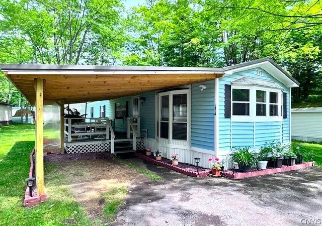 Homes for sale in Schuyler, NY | 254 Blossom Ln, Schuyler, NY 13502 | MLS# S1690102