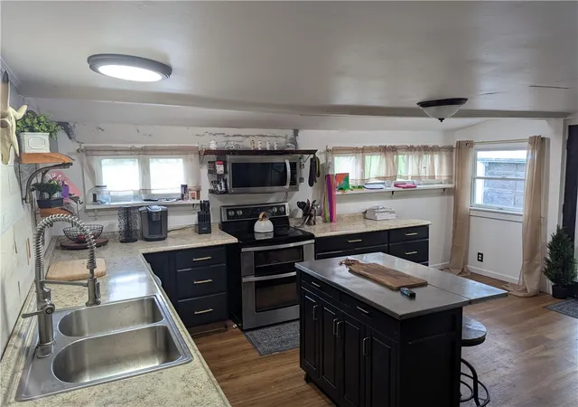 Homes for sale in Ridgeway, NY | 12252 Porter Rd Rd, Ridgeway, NY 14103 | MLS# R1690153