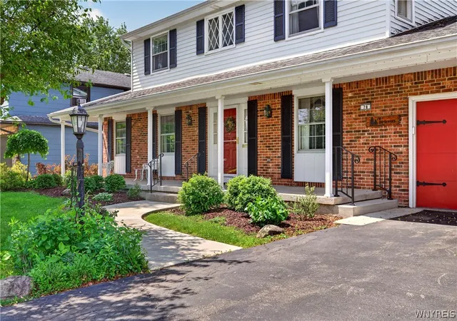 Homes for sale in Amherst, NY | 78 N Brier Rd, Amherst, NY 14228 | MLS# B1677464