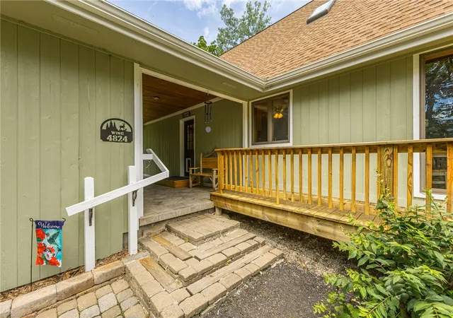 Homes for sale in Canandaigua, NY | 4824 County Road 16, Canandaigua, NY 14424 | MLS# R1690109