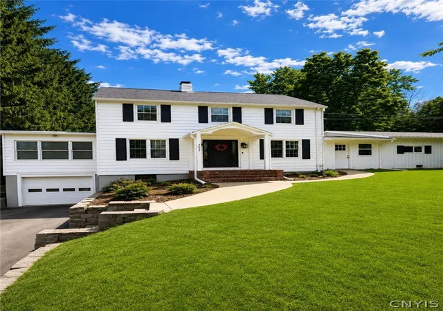 1st image of 4022 Oneida St, New Hartford, NY 13413 | MLS# S1690091