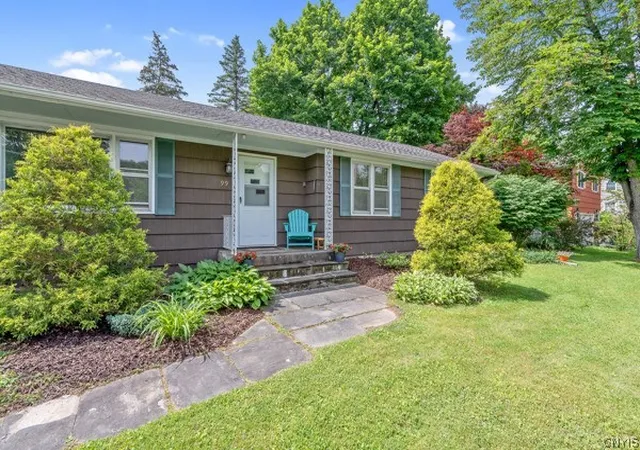 Homes for sale in Manlius, NY | 99 Woodmancy Ln, Manlius, NY 13066 | MLS# S1689376