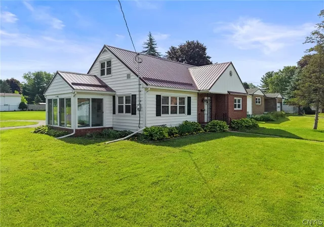 Homes for sale in Auburn, NY | 150 Dunning Ave, Auburn, NY 13021 | MLS# S1688471